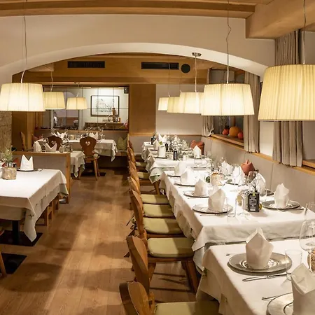 Hotel Wirtshaus Post 4*