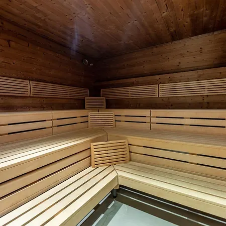 瓦茨豪斯珀斯特酒店 酒店 4*