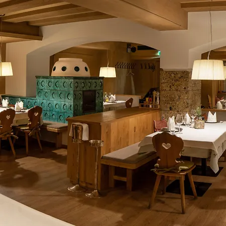 Wirtshaus Post Hotel Sankt Johann in Tirol