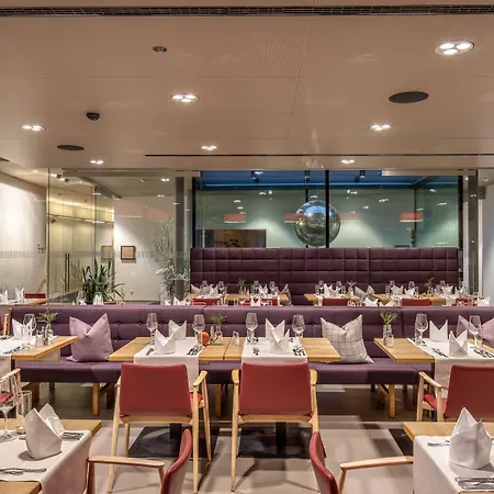 Wirtshaus Post 4* Sankt Johann in Tirol