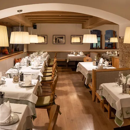 Wirtshaus Post 4* Sankt Johann in Tirol