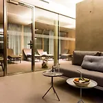 瓦茨豪斯珀斯特酒店 4*
