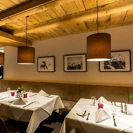 فندق فيرتسهاوس بوست 4*