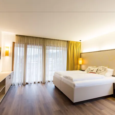 فندق فيرتسهاوس بوست سانكت يوهان ان تيرو