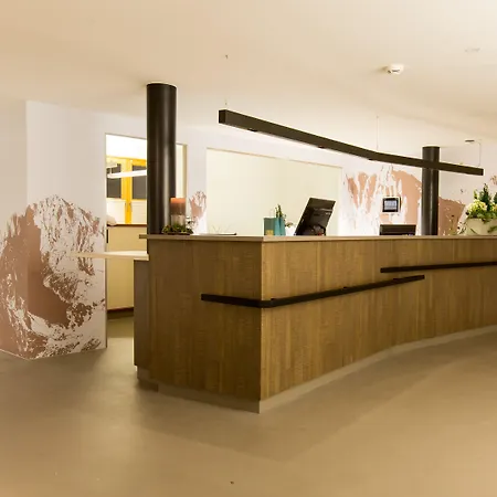 فندق فيرتسهاوس بوست سانكت يوهان ان تيرو